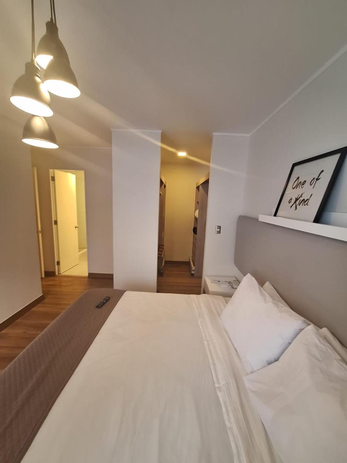 Gorgeous 2bdrm With A/c - Miraflores Apartment *