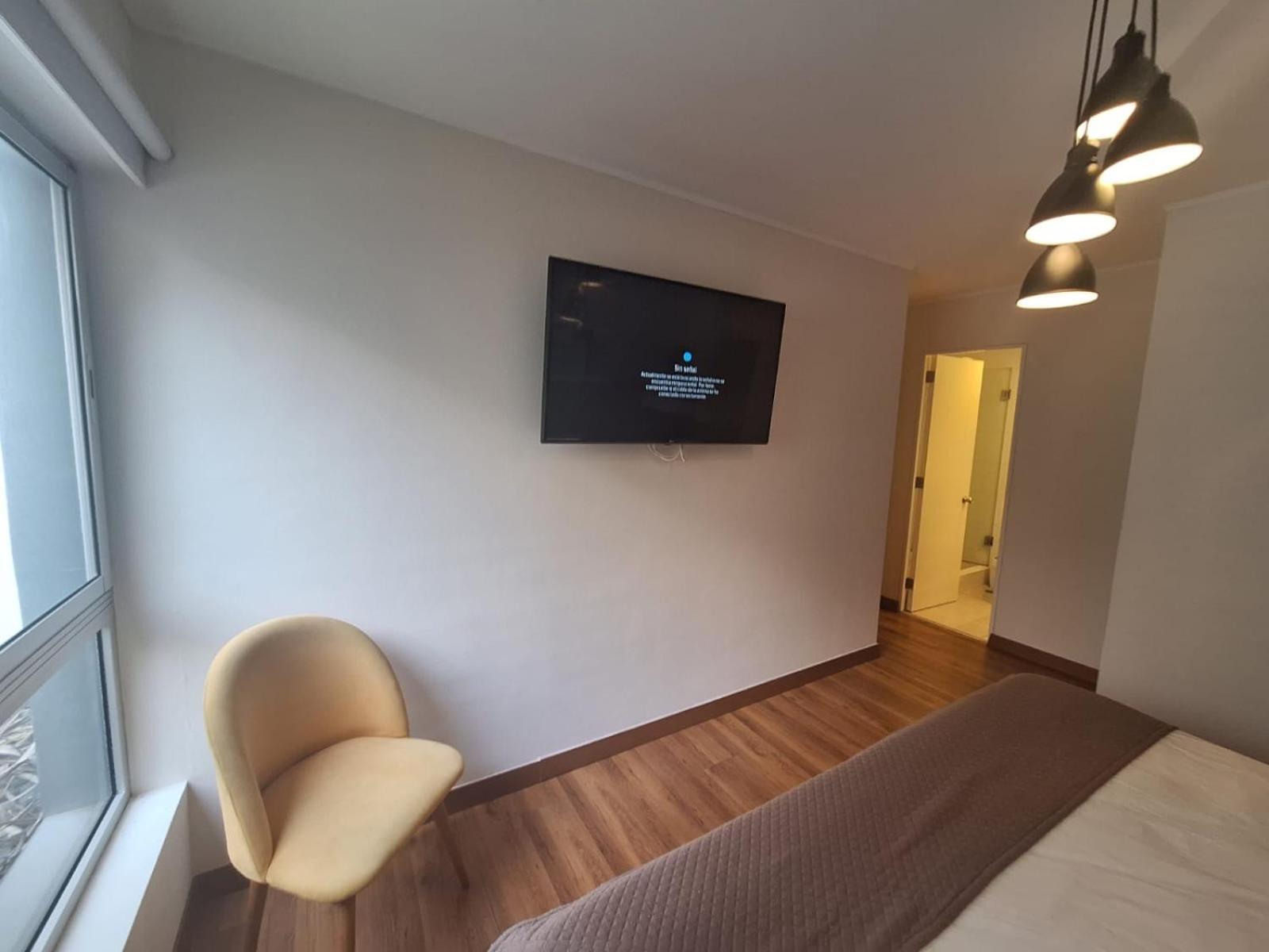 Gorgeous 2bdrm With A/c - Miraflores *