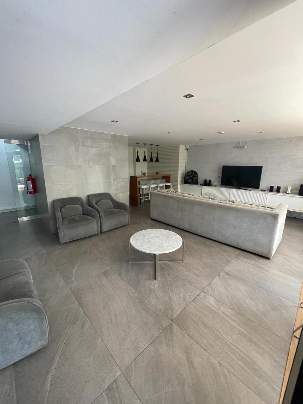 Gorgeous 2bdrm With A/c - Miraflores Apartment Lima